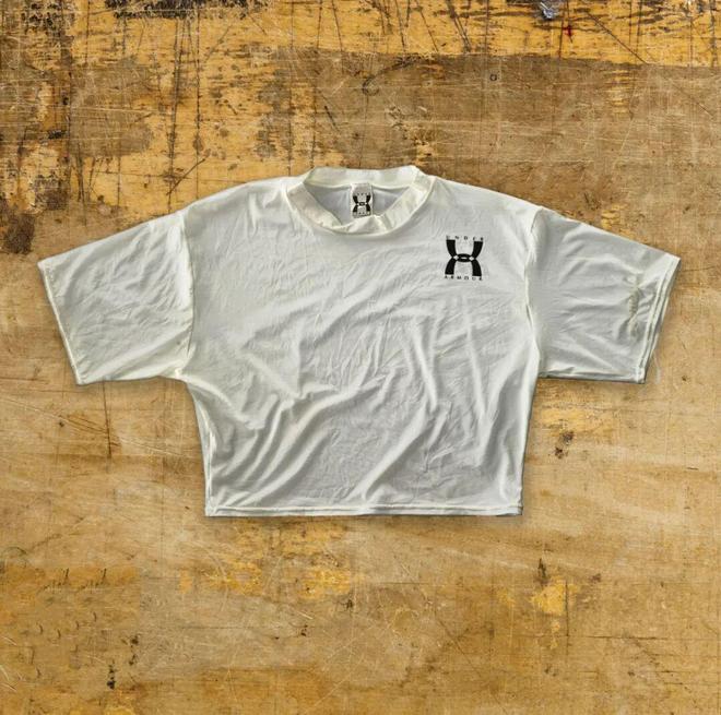 一年怒虧2個億，庫里和安德瑪的“孽緣”