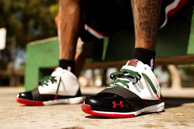 一年怒虧2個億，庫里和安德瑪的“孽緣”